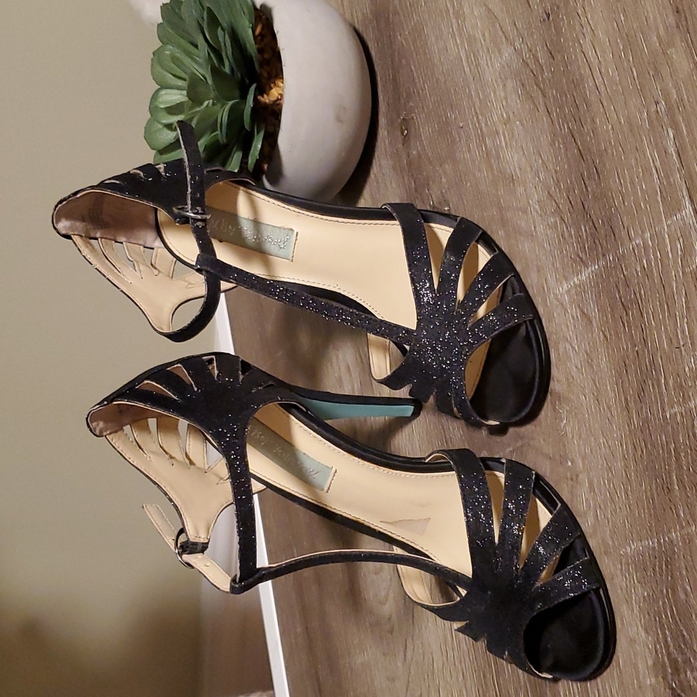 Betsy Johnson Black Shimmer Heels US size 7